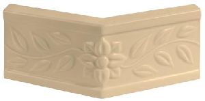 135° virágos fríz sarok