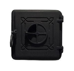 Riga ajtó (Kérhető kerámiagombbal +2.000)